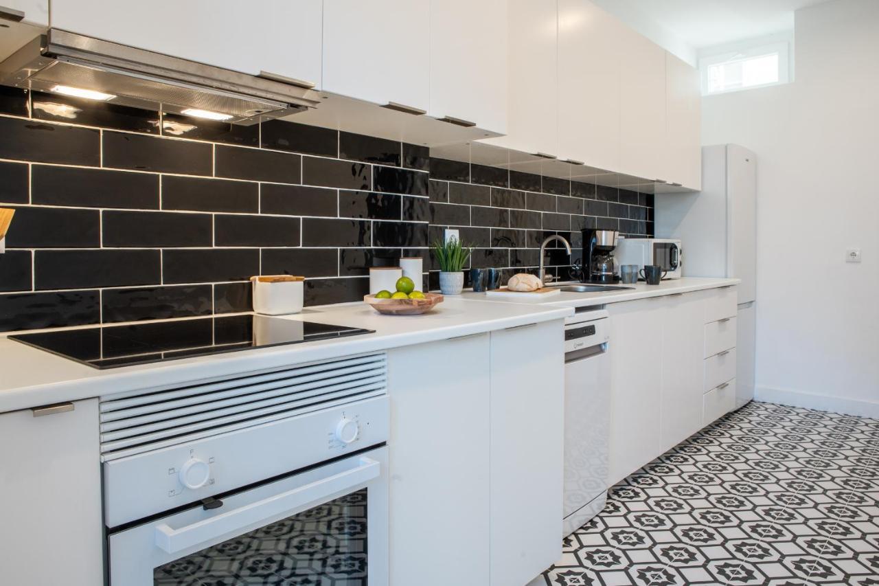 Succeed Campo Pequeno Suites Lisbon Bagian luar foto