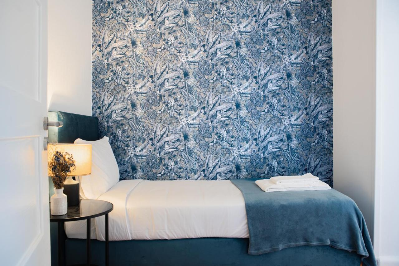 Succeed Campo Pequeno Suites Lisbon Bagian luar foto